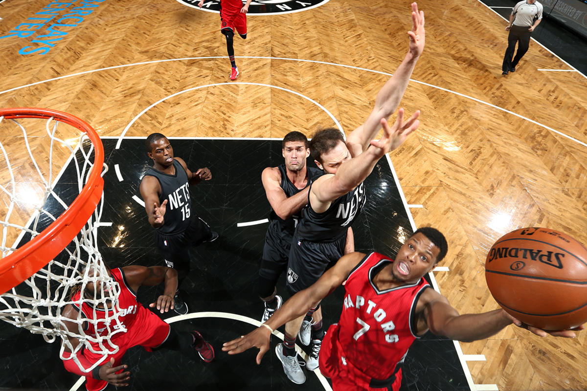 B体育体育官网app-活塞溃败困境，凯尔-洛瑞振奋精神的简单介绍