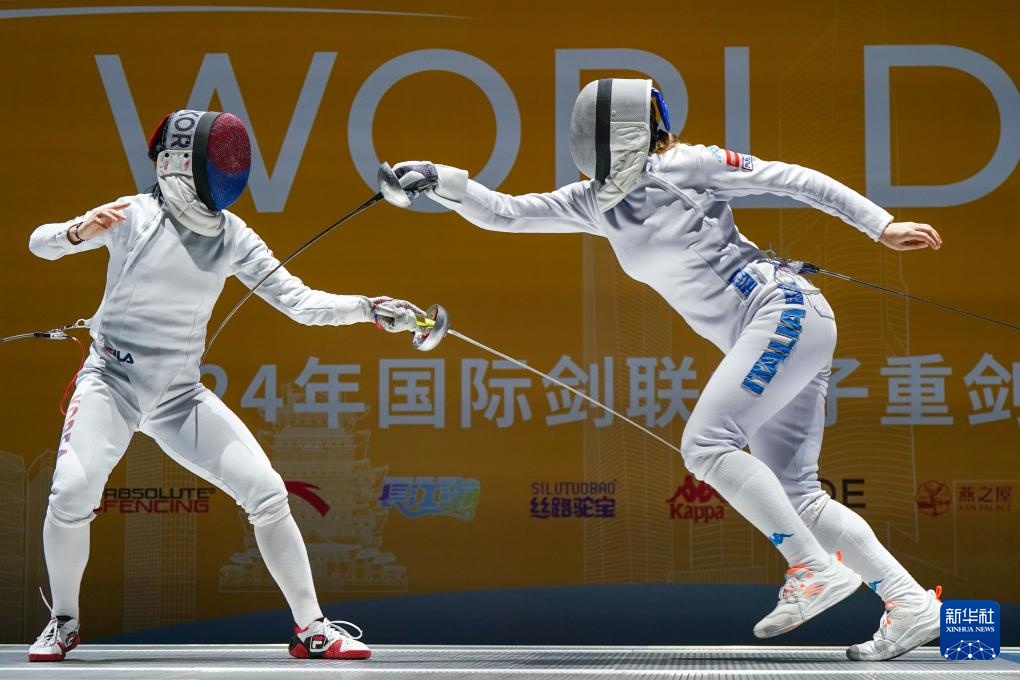 B体育体育亚洲官网-瑞士击剑选手技压群雄,展现独特魅力