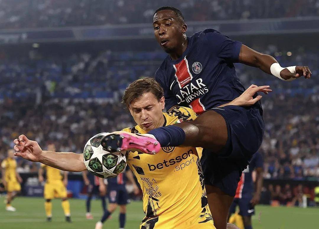 巴黎圣日耳曼豪取四连胜,赢得球迷点赞 巴黎圣日耳曼豪取四连胜,赢得球迷点赞