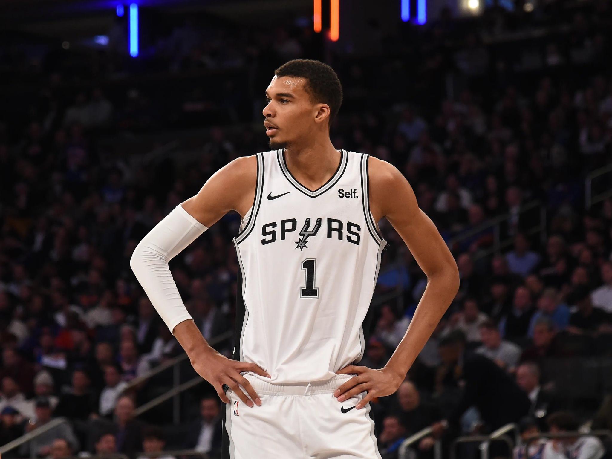 马刺轻松击败国王,稳居前列的简单介绍 马刺轻松击败国王,稳居前列的简单介绍